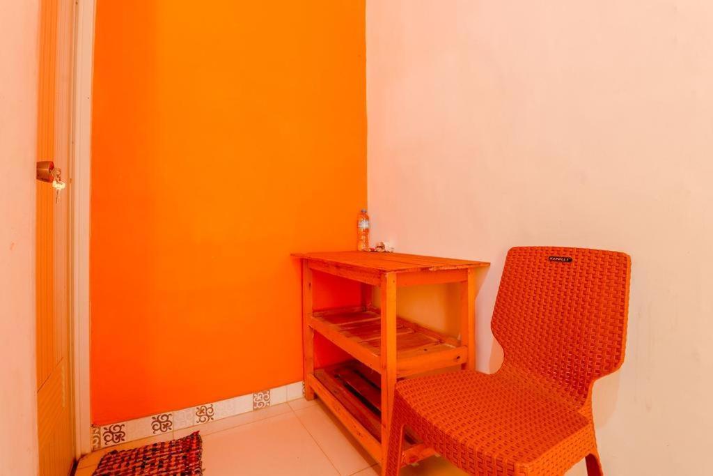 Pinky Guest House Syariah Kota Batu Buitenkant foto