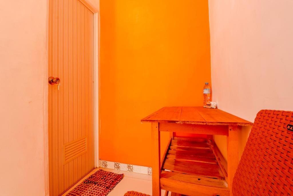 Pinky Guest House Syariah Kota Batu Buitenkant foto